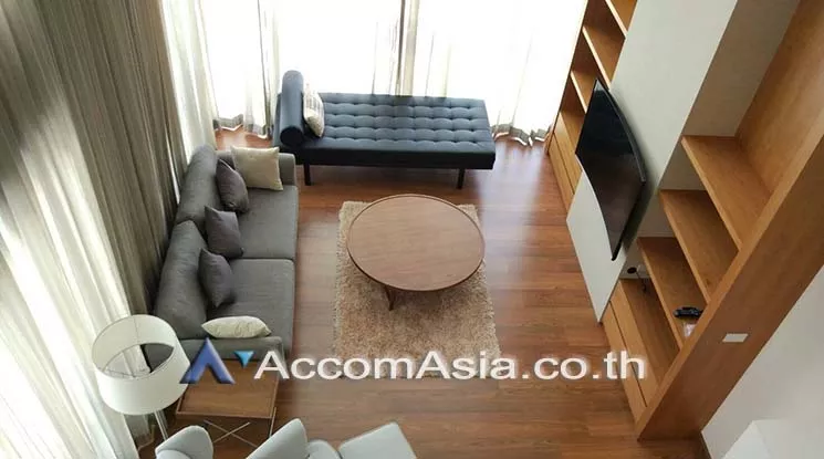 Duplex Condo |  2 Bedrooms  Condominium For Rent in Ploenchit, Bangkok  near BTS Ratchadamri (AA18959)