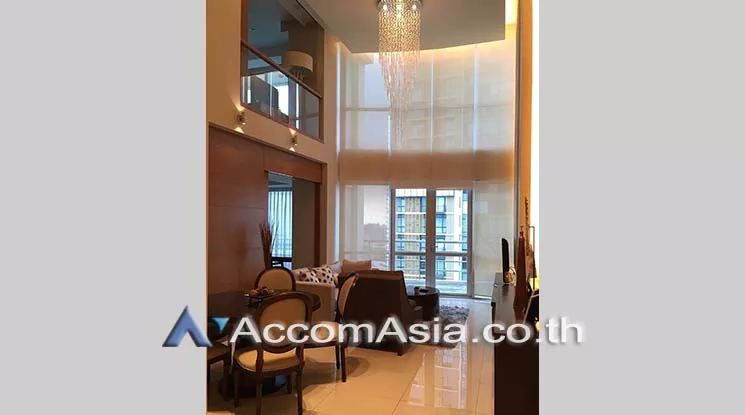 unitDuplex Condo |  2 Bedrooms  Condominium For Rent in Ploenchit, Bangkok  near BTS Ratchadamri (AA18960)