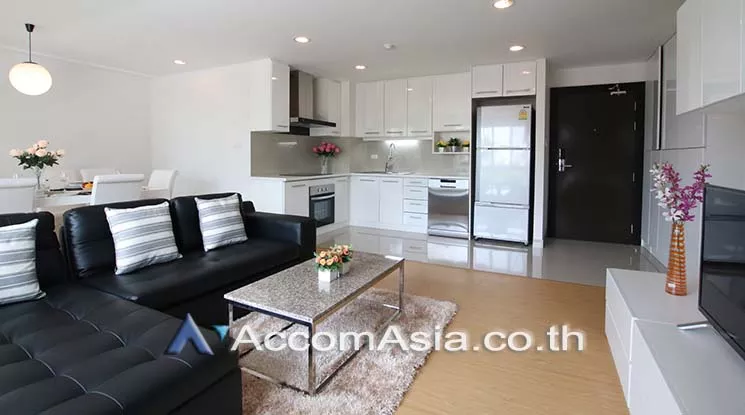  2 Bedrooms  Apartment For Rent in Sukhumvit, Bangkok  near BTS Ekkamai (AA18965)