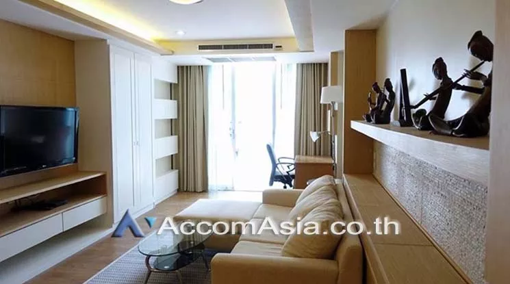  1 Bedroom  Condominium For Rent in Ploenchit, Bangkok  near BTS Ratchadamri (AA18972)