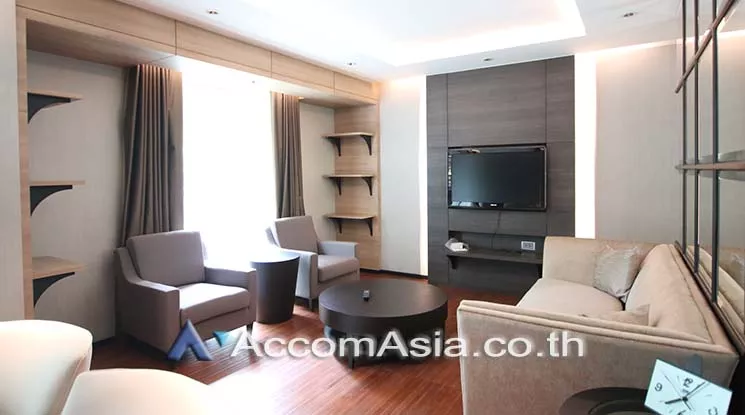 unit 2 Bedrooms  Condominium For Sale in Ploenchit, Bangkok  near BTS Ratchadamri (AA18980)