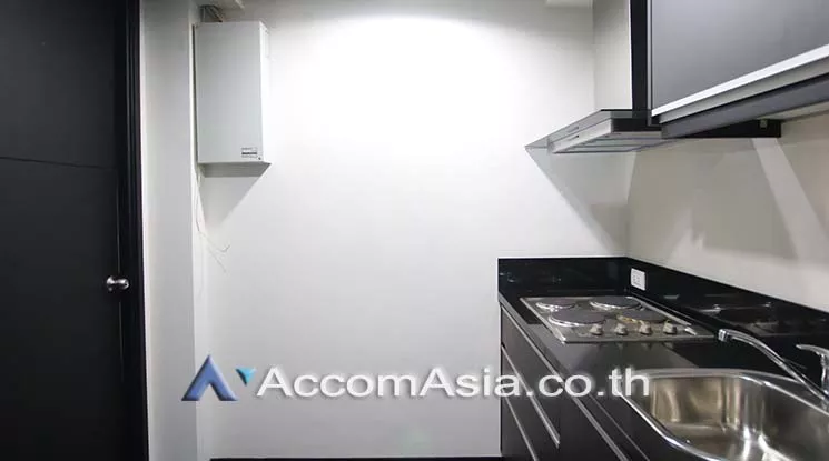  1  2 br Condominium For Sale in Ploenchit ,Bangkok BTS Ratchadamri at Sarasini Residence AA18980