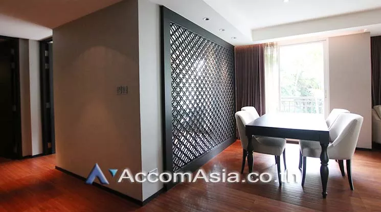 unit 2 Bedrooms  Condominium For Sale in Ploenchit, Bangkok  near BTS Ratchadamri (AA18982)