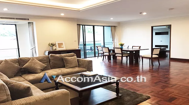  2 Bedrooms  Apartment For Rent in Ploenchit, Bangkok  near BTS Ploenchit (AA18993)