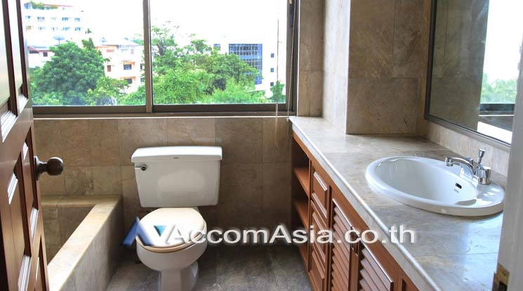 11  5 br Townhouse for rent and sale in Sukhumvit ,Bangkok BTS Phra khanong AA18996