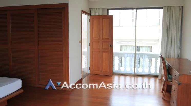 12  5 br Townhouse for rent and sale in Sukhumvit ,Bangkok BTS Phra khanong AA18996