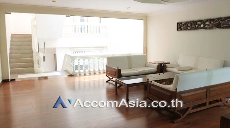 5  5 br Townhouse for rent and sale in Sukhumvit ,Bangkok BTS Phra khanong AA18996