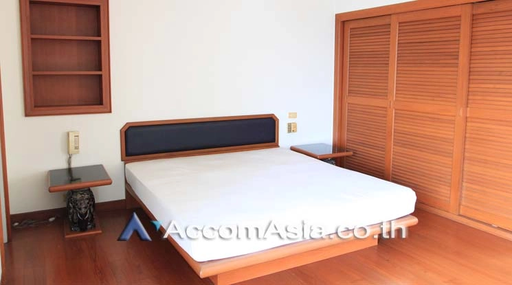 10  5 br Townhouse for rent and sale in Sukhumvit ,Bangkok BTS Phra khanong AA18996