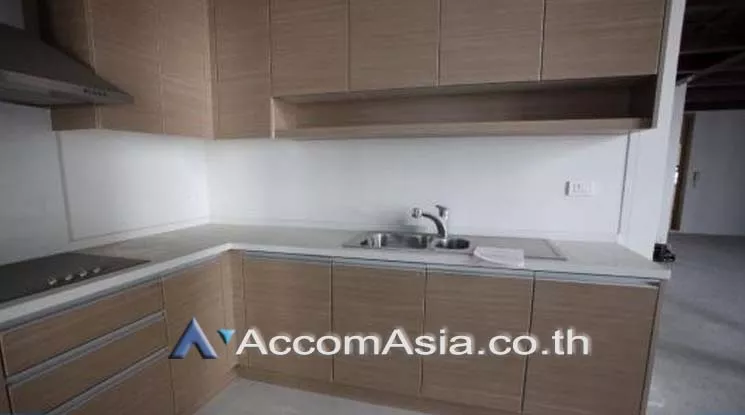 Duplex Condo |  Condominium For Sale in Sukhumvit, Bangkok  near BTS Phrom Phong (AA19013)