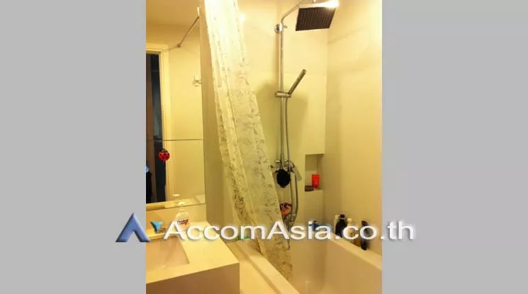 unit 1 Bedroom  Condominium For Rent in Sukhumvit, Bangkok  near BTS Asok - MRT Sukhumvit (AA19020)
