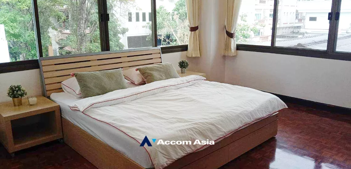 6  3 br Apartment For Rent in Sukhumvit ,Bangkok MRT Phetchaburi at Classic Residence AA19026