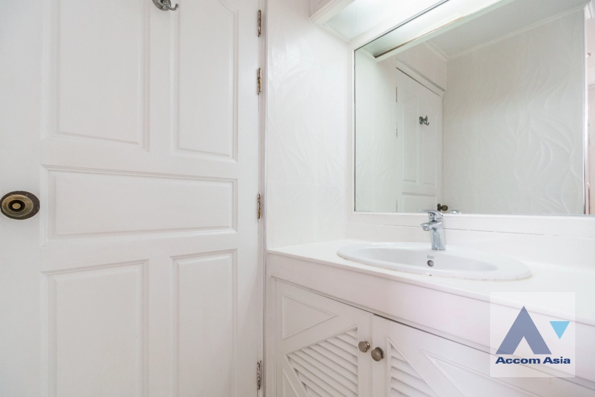 31  4 br Apartment For Rent in Sukhumvit ,Bangkok BTS Phrom Phong at Pet friendly - High rise Apartment in Phrom Phong AA19041