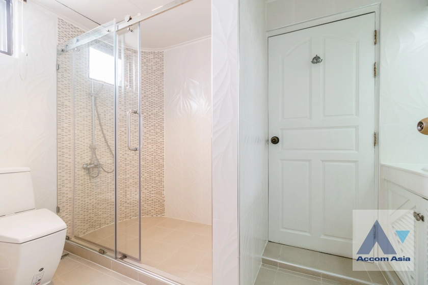 30  4 br Apartment For Rent in Sukhumvit ,Bangkok BTS Phrom Phong at Pet friendly - High rise Apartment in Phrom Phong AA19041