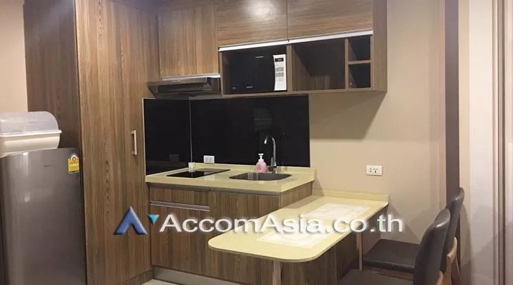 unit 1 Bedroom  Condominium For Sale in Sukhumvit, Bangkok  near BTS Ekkamai (AA19062)