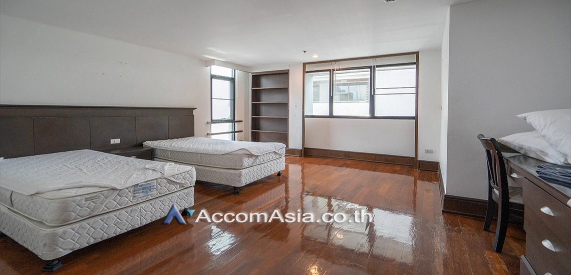 11  3 br Apartment for rent and sale in Sukhumvit ,Bangkok BTS Nana at Charming view of Sukhumvit AA19069