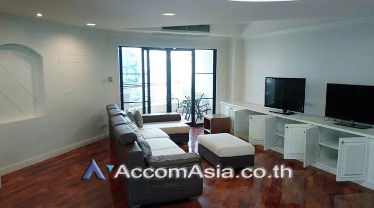  3 Bedrooms  Apartment For Rent in Sukhumvit, Bangkok  near BTS Asok - MRT Sukhumvit (AA19070)