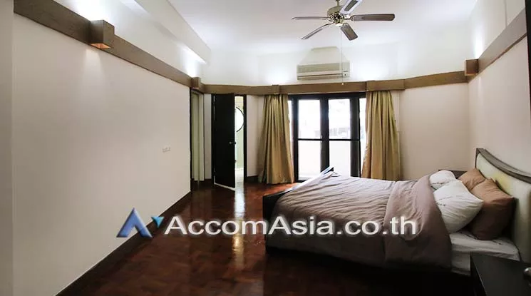 5  3 br Apartment For Rent in Ploenchit ,Bangkok BTS Ploenchit at Set among tropical atmosphere AA19080