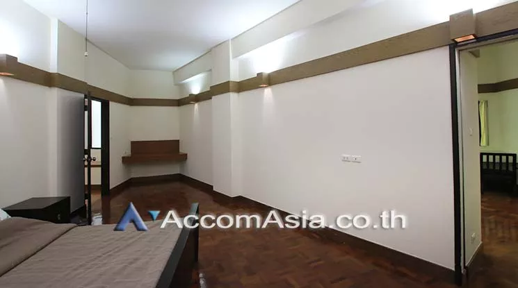 6  3 br Apartment For Rent in Ploenchit ,Bangkok BTS Ploenchit at Set among tropical atmosphere AA19080