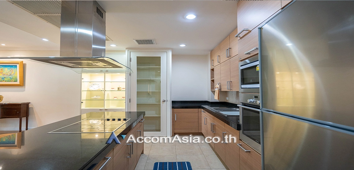 unit 2 Bedrooms  Condominium For Rent in Sukhumvit, Bangkok  near BTS Phrom Phong (AA19087)