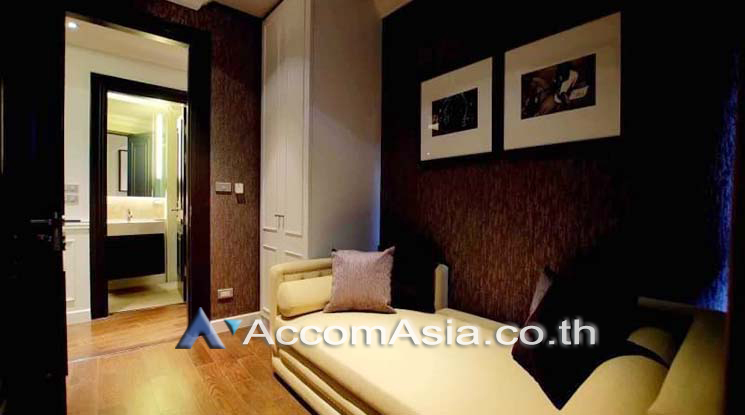 Corner Unit |  3 Bedrooms  Condominium For Rent & Sale in Sukhumvit, Bangkok  near BTS Phrom Phong (AA19096)