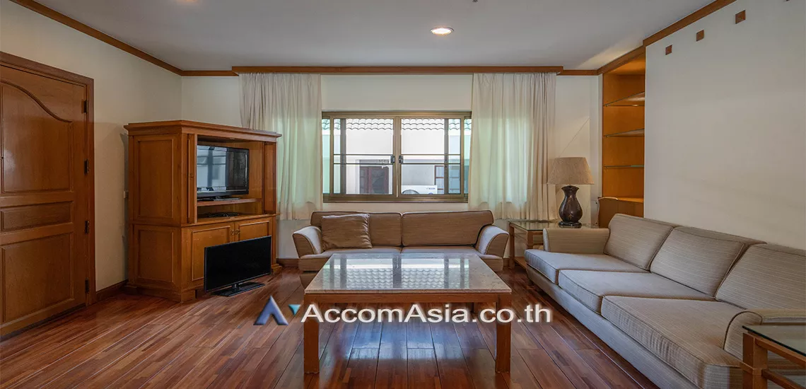  2 Bedrooms  Apartment For Rent in Sathorn, Bangkok  near BTS Chong Nonsi (AA19122)