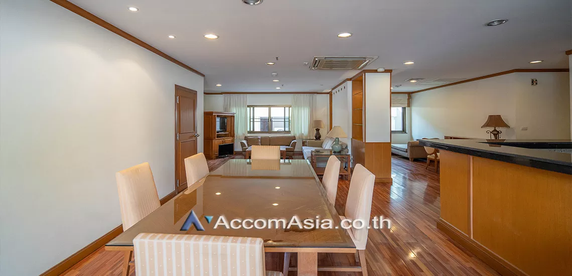 unit 2 Bedrooms  Apartment For Rent in Sathorn, Bangkok  near BTS Chong Nonsi (AA19122)