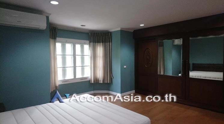5  3 br Townhouse for rent and sale in Bang Na ,Bangkok BTS Bearing at Fantasia Villa 2 AA19126