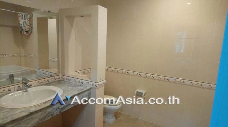 6  3 br Townhouse for rent and sale in Bang Na ,Bangkok BTS Bearing at Fantasia Villa 2 AA19126