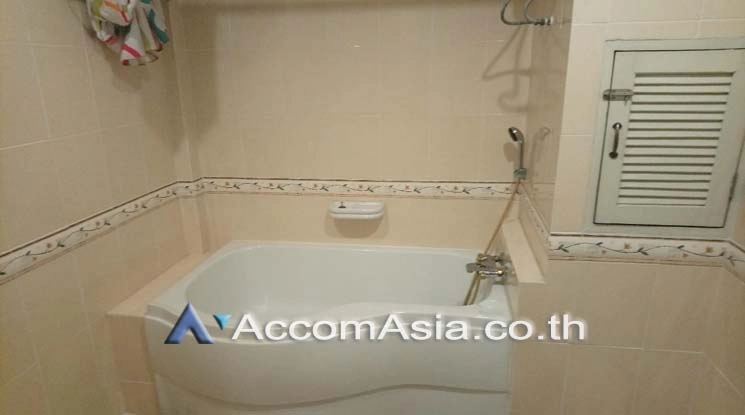 7  3 br Townhouse for rent and sale in Bang Na ,Bangkok BTS Bearing at Fantasia Villa 2 AA19126