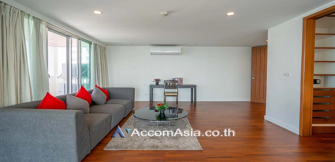 7  4 br Apartment For Rent in Silom ,Bangkok BTS Surasak at High-end Low Rise  AA19129