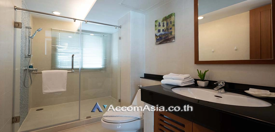 13  4 br Apartment For Rent in Silom ,Bangkok BTS Surasak at High-end Low Rise  AA19129