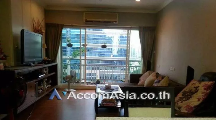  3 Bedrooms  Condominium For Sale in Sukhumvit, Bangkok  near MRT Phetchaburi (AA19155)