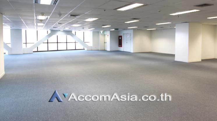  Chartered Square Building Office space  for Rent BTS Surasak in Sathorn Bangkok