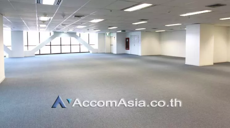  1  Office Space For Rent in Sathorn ,Bangkok BTS Surasak at Chartered Square Building AA19187
