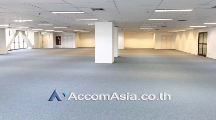  1  Office Space For Rent in Sathorn ,Bangkok BTS Surasak at Chartered Square Building AA19187