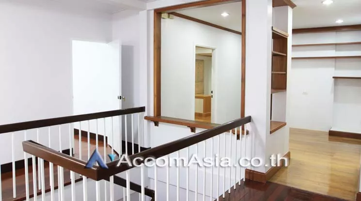 14  5 br House For Rent in sukhumvit ,Bangkok BTS Asok AA19202