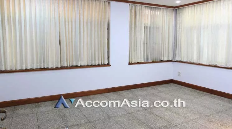 Home Office |  5 Bedrooms  House For Rent in Sukhumvit, Bangkok  near BTS Asok (AA19202)