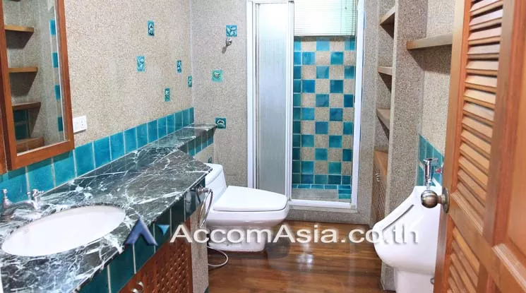 5  5 br House For Rent in sukhumvit ,Bangkok BTS Asok AA19202