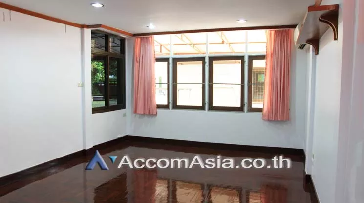 10  5 br House For Rent in sukhumvit ,Bangkok BTS Asok AA19202