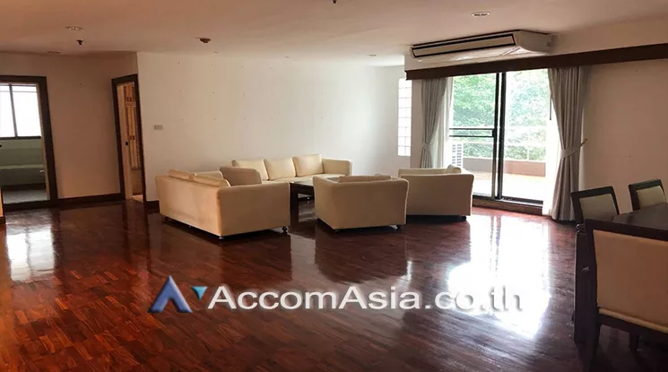  4 Bedrooms  Apartment For Rent in Ploenchit, Bangkok  near BTS Ploenchit (AA19206)