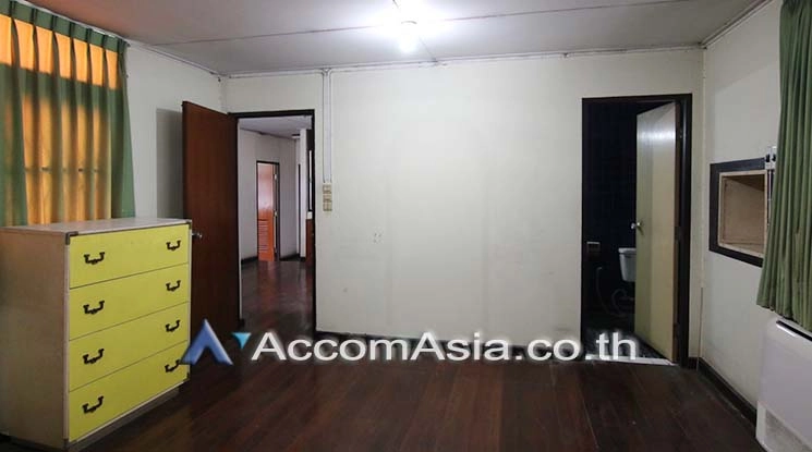 8  4 br House for rent and sale in Sukhumvit ,Bangkok BTS Thong Lo AA19216