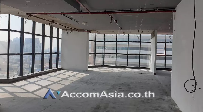  2  Office Space For Rent in Sukhumvit ,Bangkok BTS Ekkamai at Bangkok Business Center AA19220