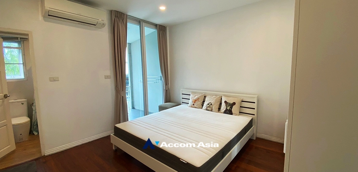 16  3 br Townhouse for rent and sale in Sukhumvit ,Bangkok BTS Ekkamai AA19225