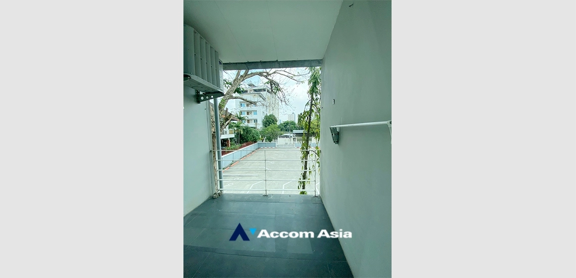 25  3 br Townhouse for rent and sale in Sukhumvit ,Bangkok BTS Ekkamai AA19225