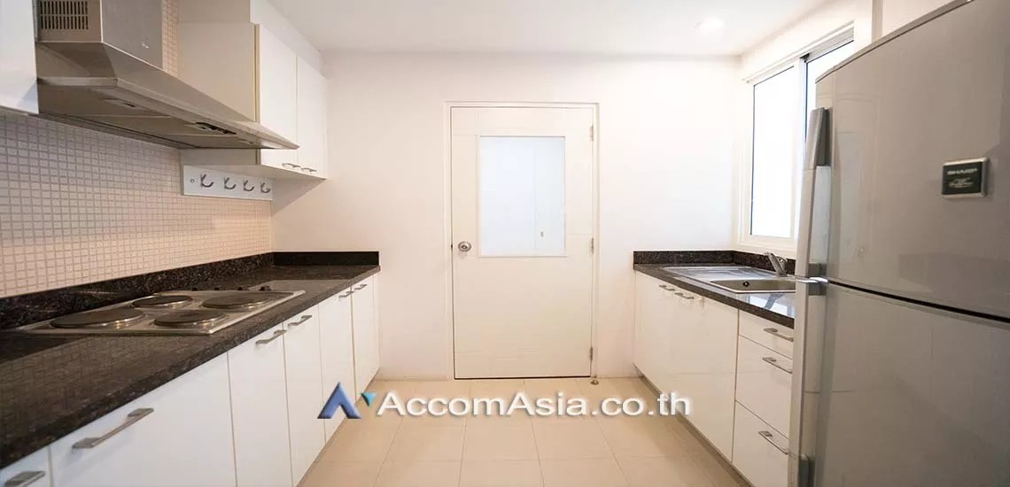 unit 2 Bedrooms  Condominium For Rent in Sukhumvit, Bangkok  near BTS Phrom Phong (AA19229)