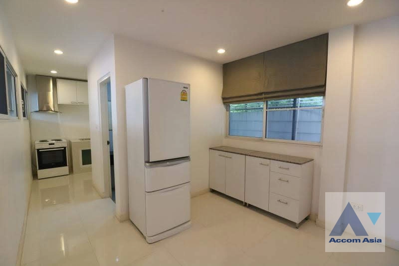 8  4 br House For Sale in Sukhumvit ,Bangkok BTS On Nut at The Estate 1 AA19236