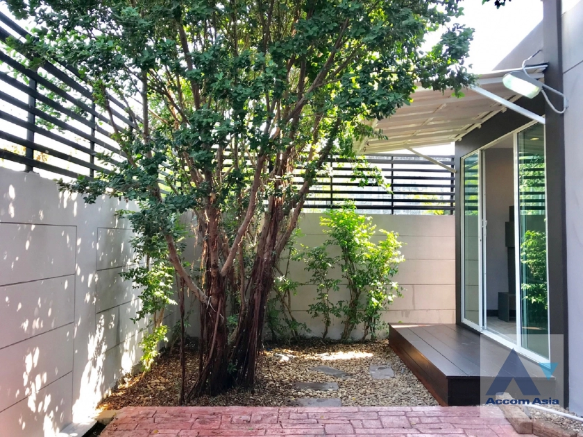 6  4 br House For Sale in Sukhumvit ,Bangkok BTS On Nut at The Estate 1 AA19236