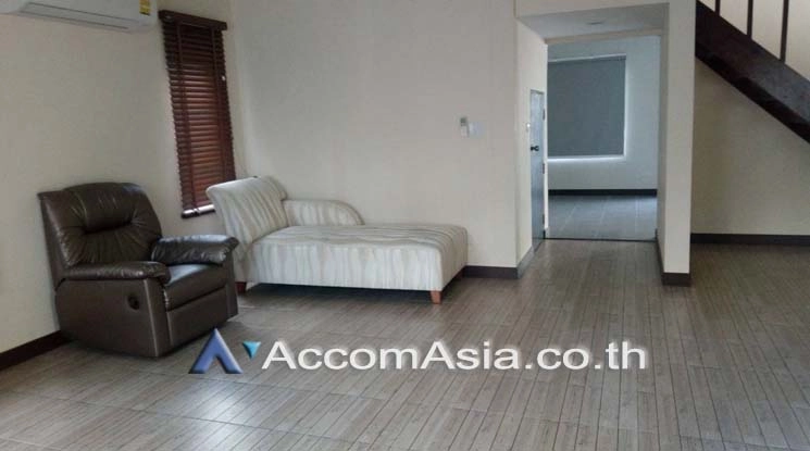  2  2 br House For Rent in Phaholyothin ,Bangkok BTS Ari AA19237