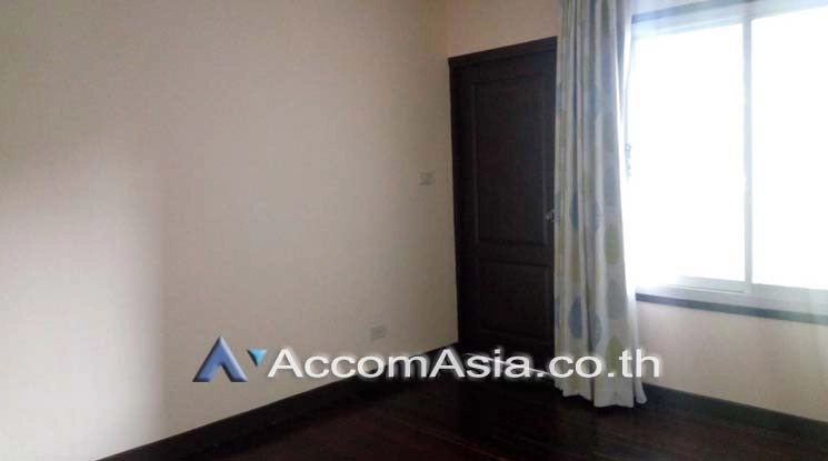 5  2 br House For Rent in Phaholyothin ,Bangkok BTS Ari AA19237