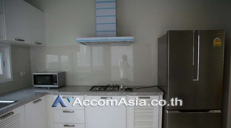 unit 3 Bedrooms  House For Rent in Bang Na, Bangkok  near BTS Bang Na (AA19238)